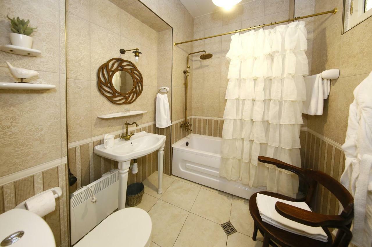 Bloom Boutique Hotel Tbilisi Bagian luar foto